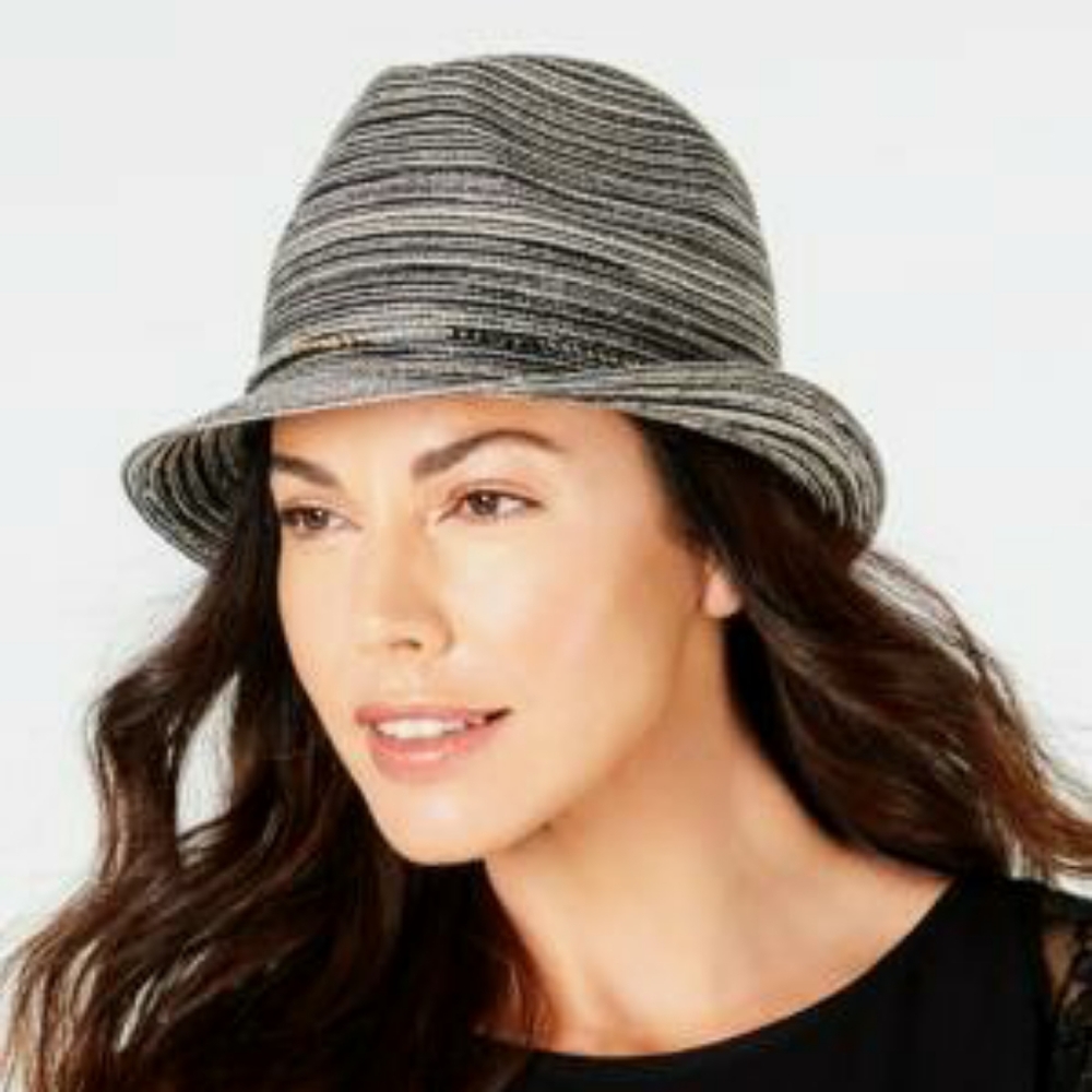 Women's adjustable hat.